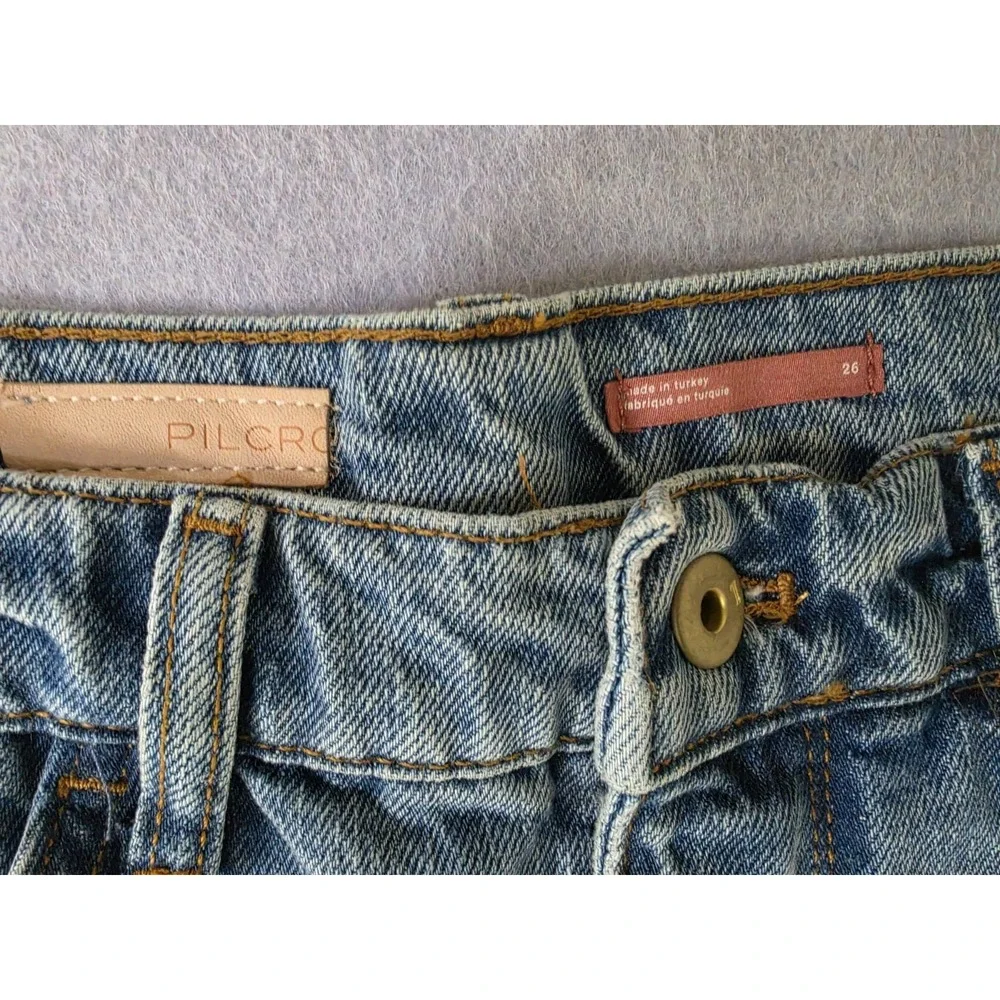 Pilcro Blue & Multi Floral Boho Accent Distressed Denim Cutoff Shorts Size 26
